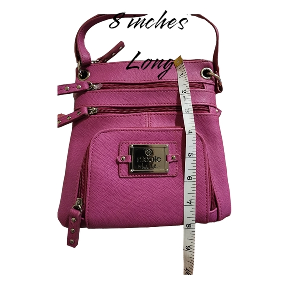 Nicole Miller crossbody small bag. Pre-loved in great condition - Picture 8 of 9